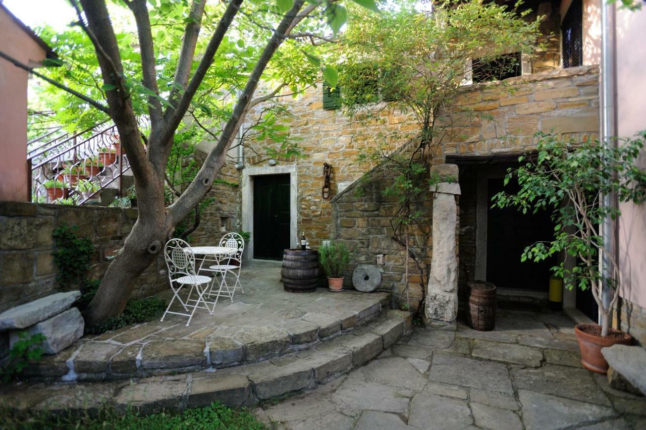 Traditional Istrian Stone House Šmarje 외부 사진